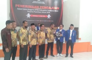 PAN KSB Daftar 25 Bacaleg ke KPU, Target Ulang Kesuksesan Pileg 2014