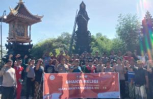 Bakti Religi, Polsek Poto Tano Gelar Bersih Tempat Ibadah