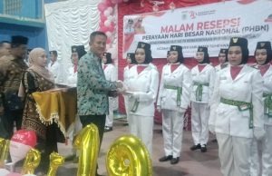 Acara Puncak HUT RI, Kapolsek Jereweh Hadiri Penyerahan Hadiah Pemenang Lomba